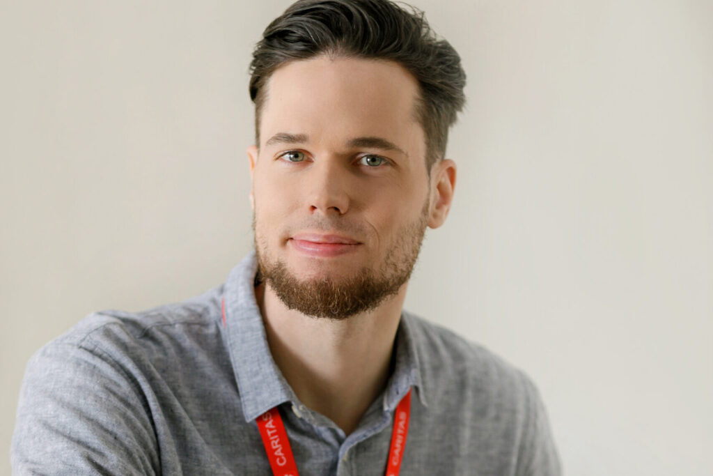 Seksualinis elgesys – tabu tema: paprastai tai laikoma asmeniniu žmogaus reikalu, kurio viešai aptarinėti nepriimtina. Kol neiškyla padariniai, žalojantys ne tik patį žmogų, bet ir griaunantys artimųjų, draugų, kolegų gyvenimus, neigiamai veikiantys visuomenę.